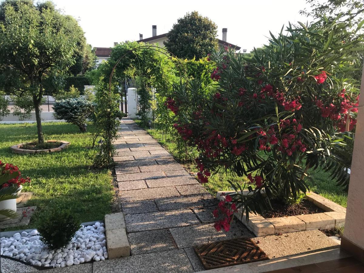 Vecchia Favola House Villa Quarto dʼAltino Buitenkant foto