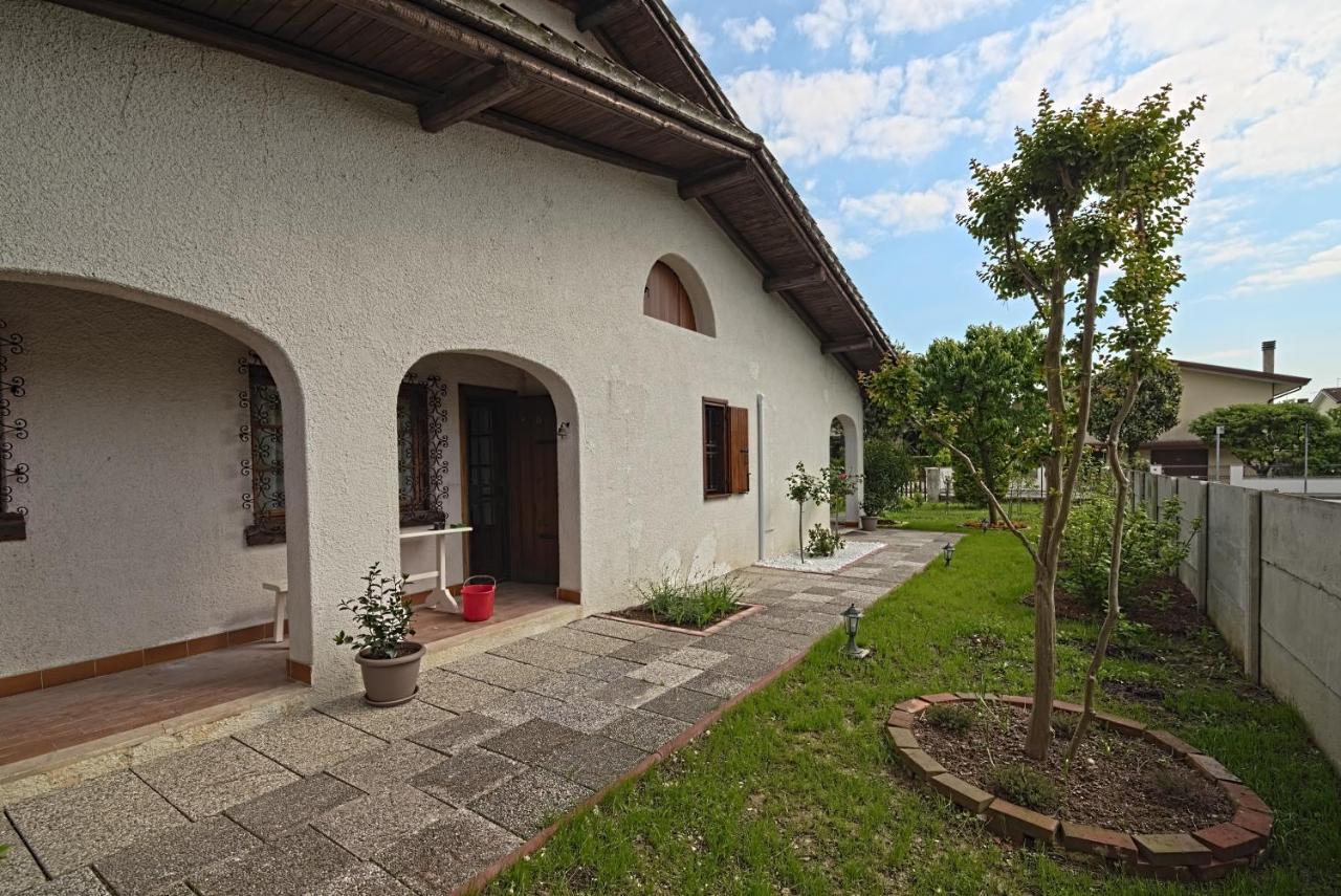Vecchia Favola House Villa Quarto dʼAltino Buitenkant foto